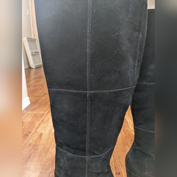 00's Suede Leather Aldo Wedge Boots - Picture 13 of 13